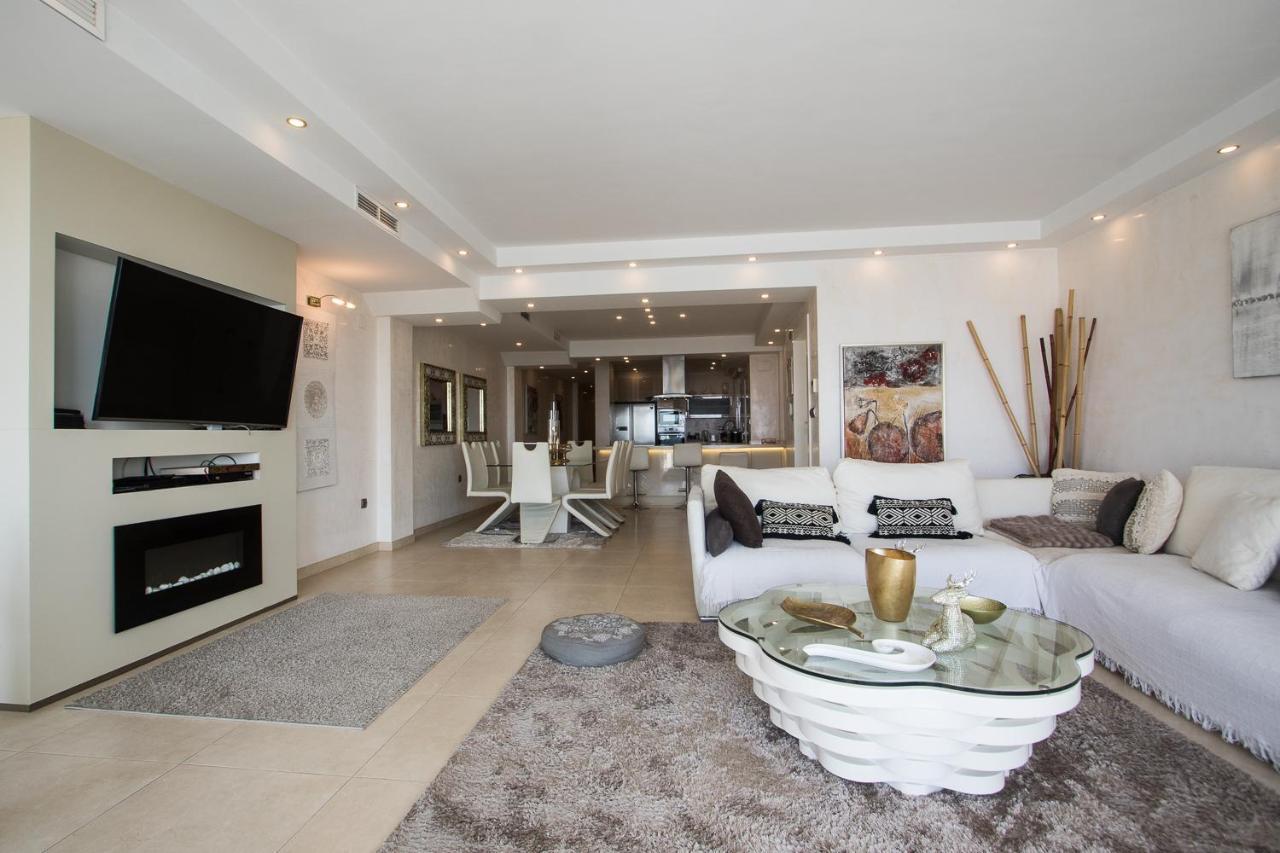 First Line Luxury Apartments Alicante Esterno foto