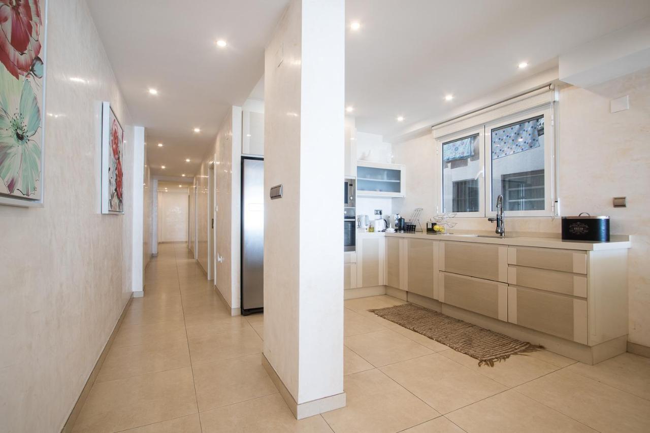 First Line Luxury Apartments Alicante Esterno foto