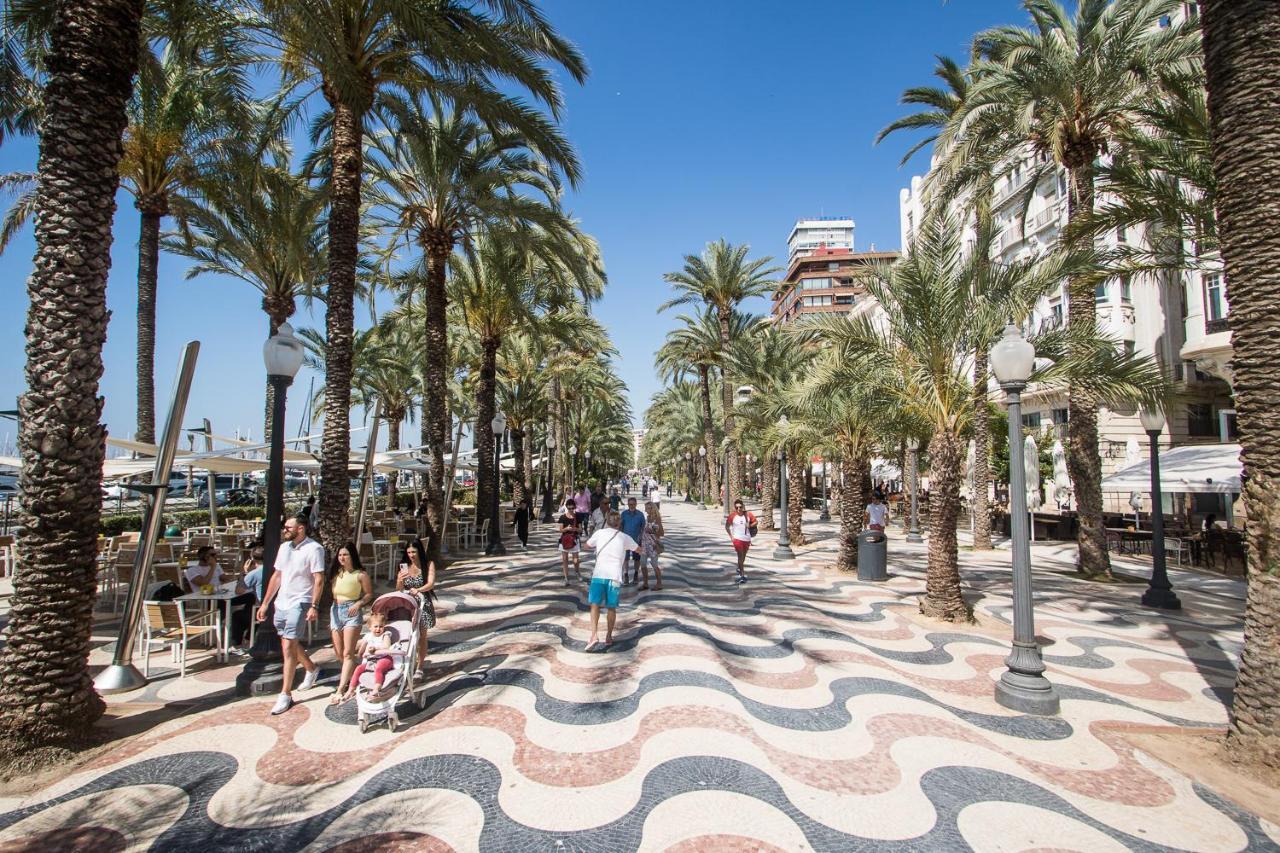 First Line Luxury Apartments Alicante Esterno foto